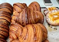 Le Petitjean - Station Bergweg - croissants - de Buik van Rotterdam.jpg