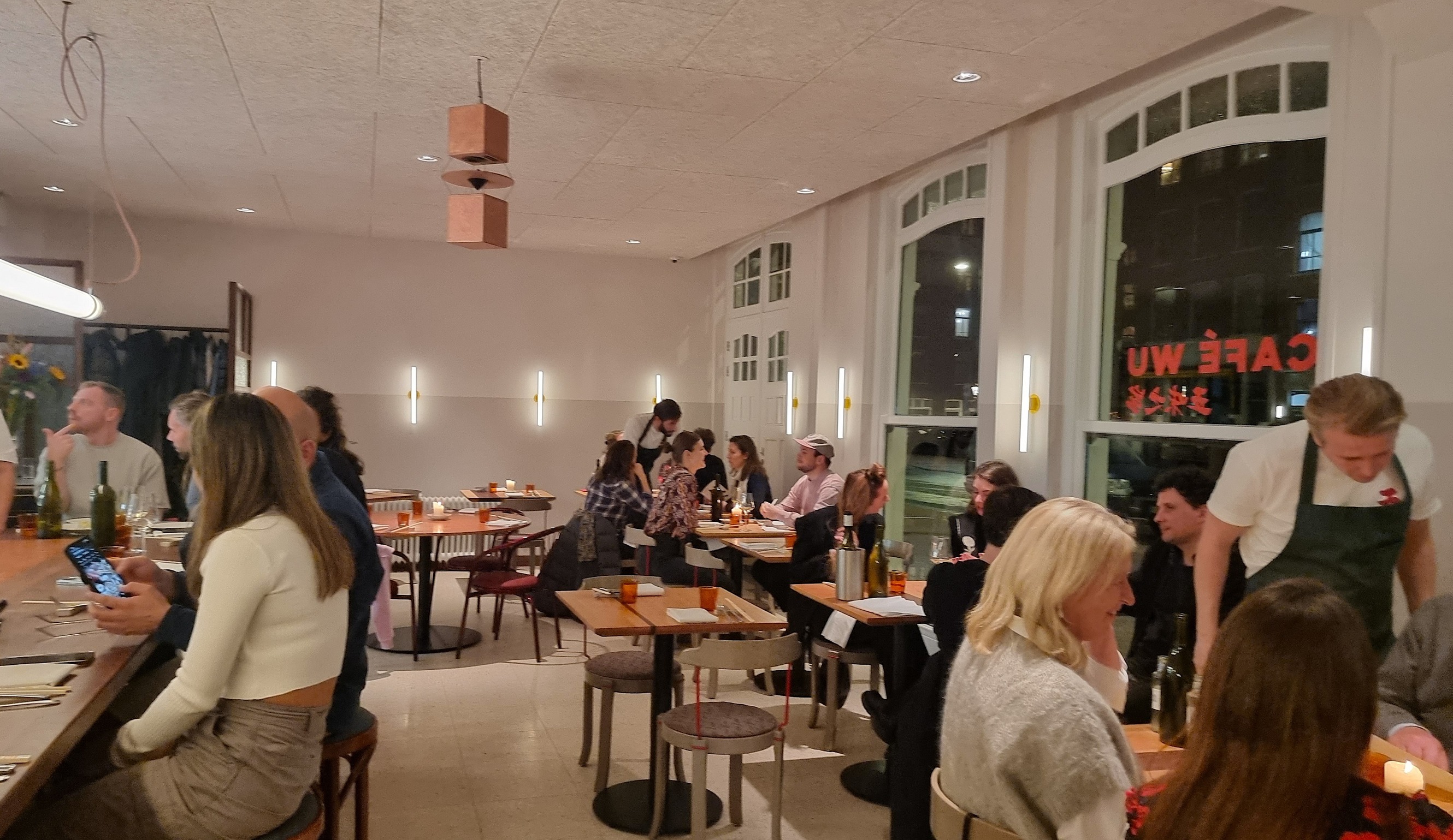 Bij Café Wu is het de hele avond genieten