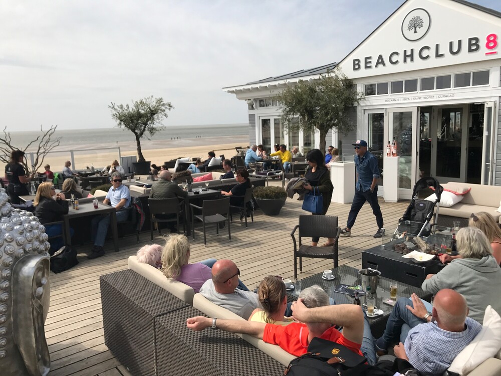Lounge & Share bij Beachclub8 in Rockanje