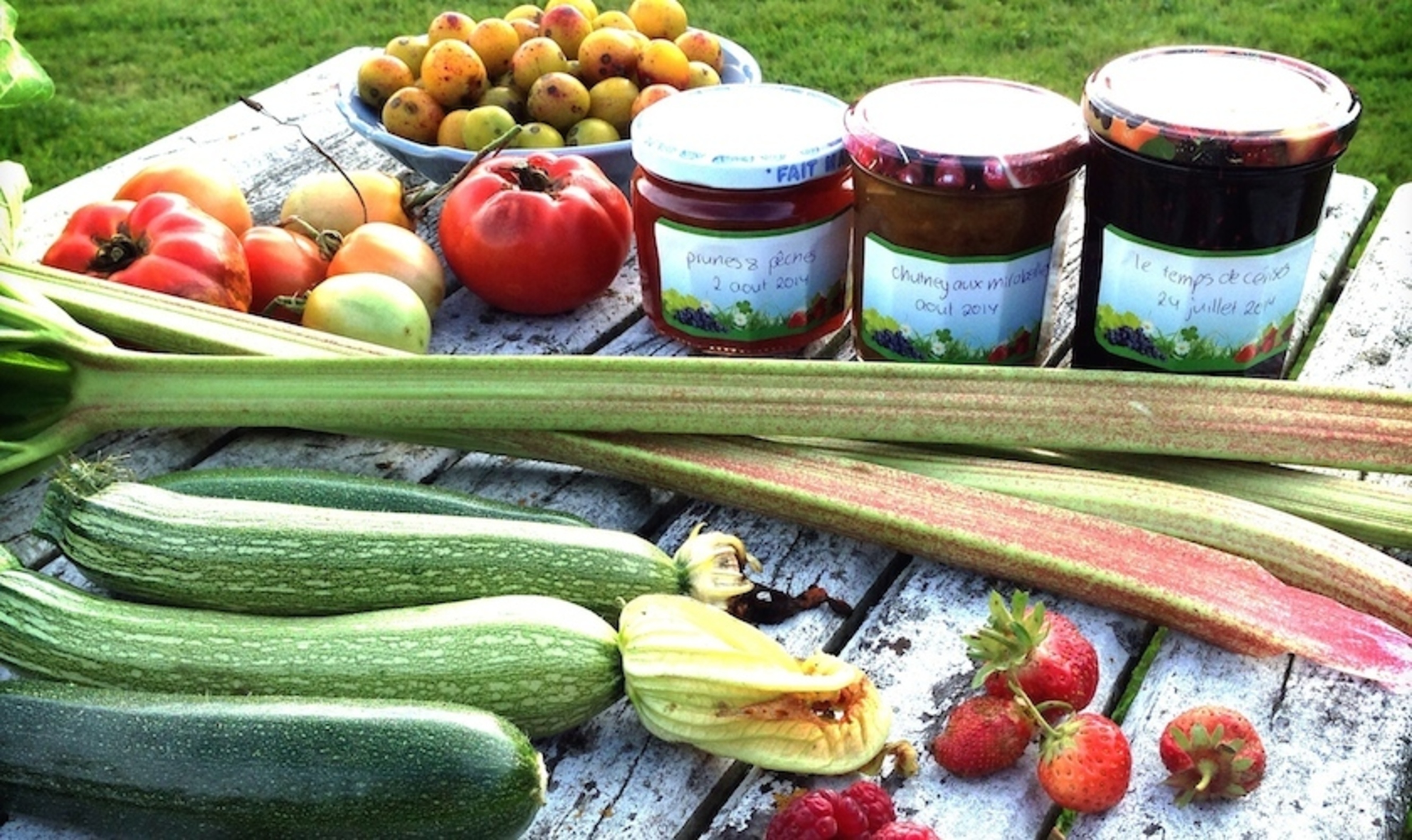 Even de schouders onder die groenten- en fruitberg