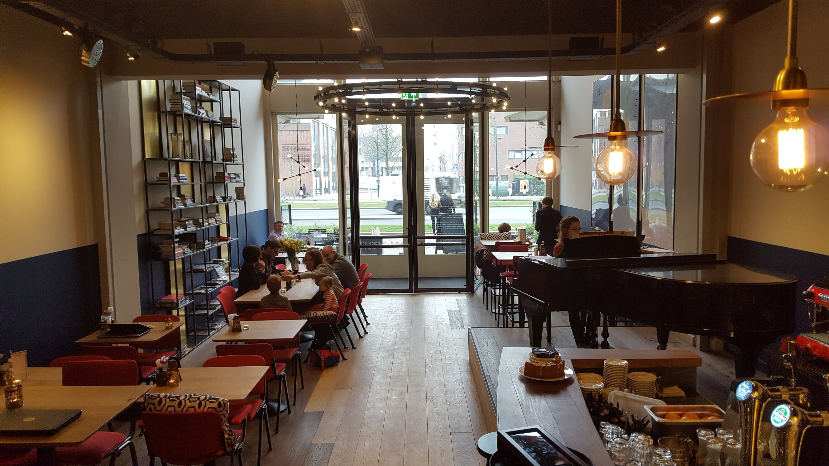 De Nieuwe Poort voedt lichaam en geest