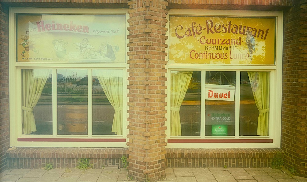 Courzand, havenrestaurant uit een andere tijd en wereld
