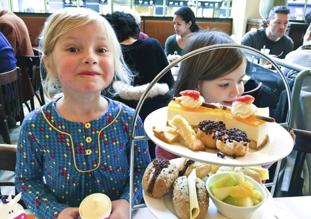 Kinder high tea bij Dudok