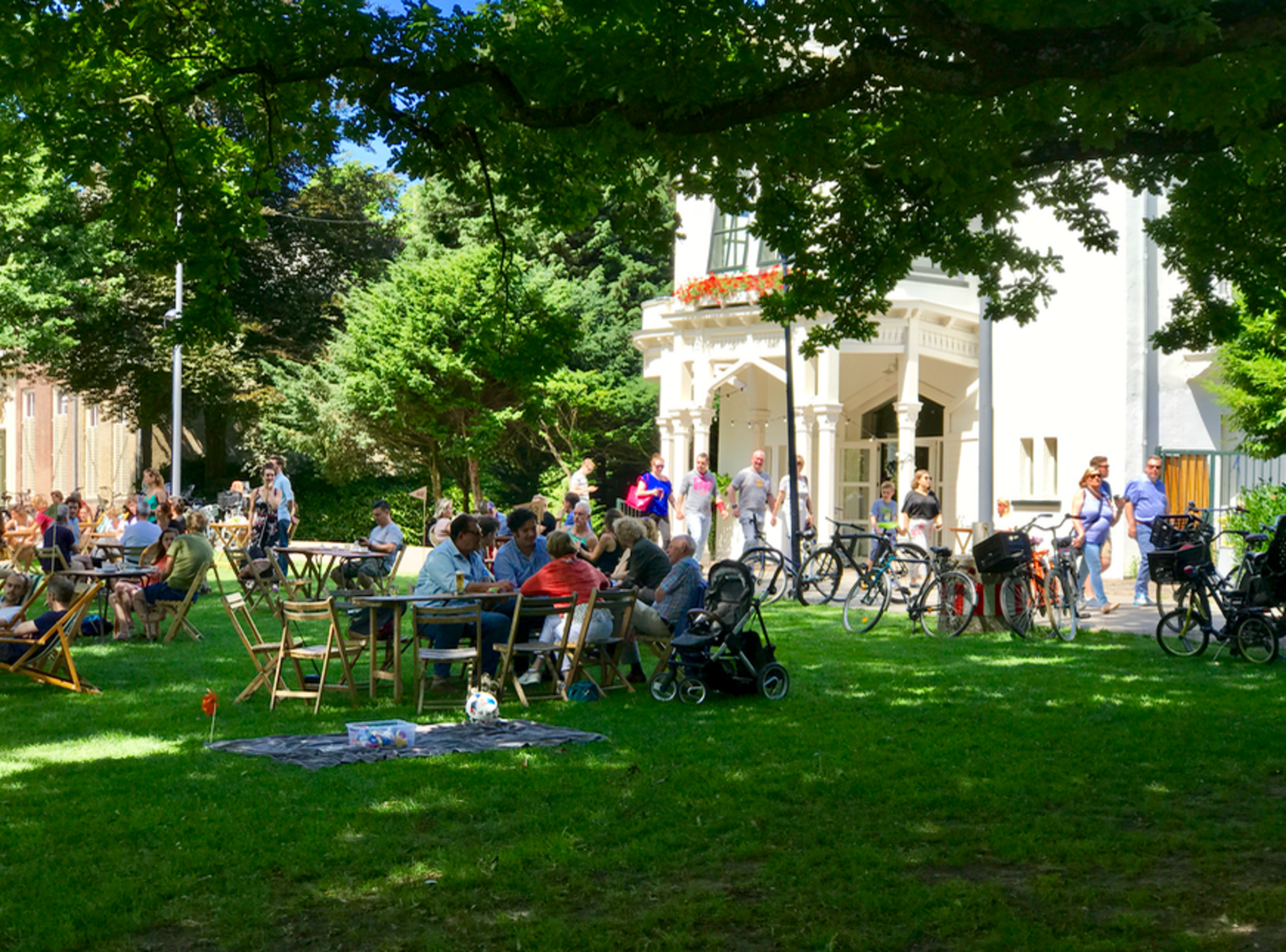 Restaurants, cafés en koffietentjes: zijn de leukste horecagelegenheden in parken en bossen in Rotterdam