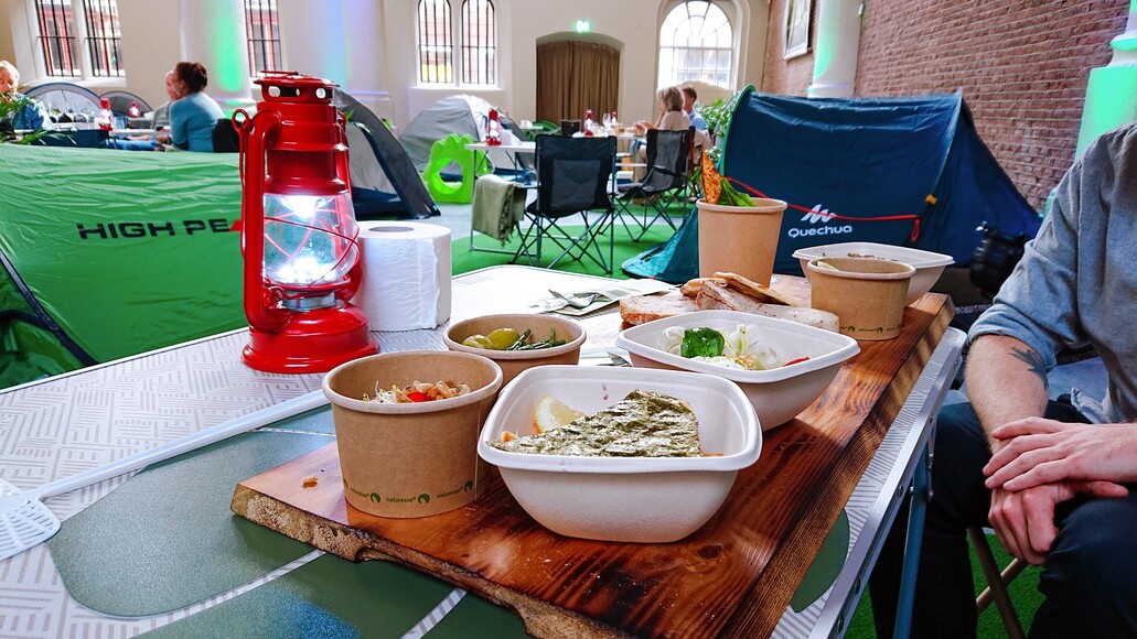 Camping at Olof’s: mezze allen op mini-vakantie in hartje Amsterdam
