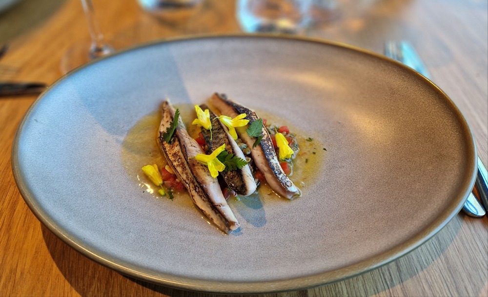 Van motorenfabriek naar restaurant, we gaan het eiland op voor De Proefstand