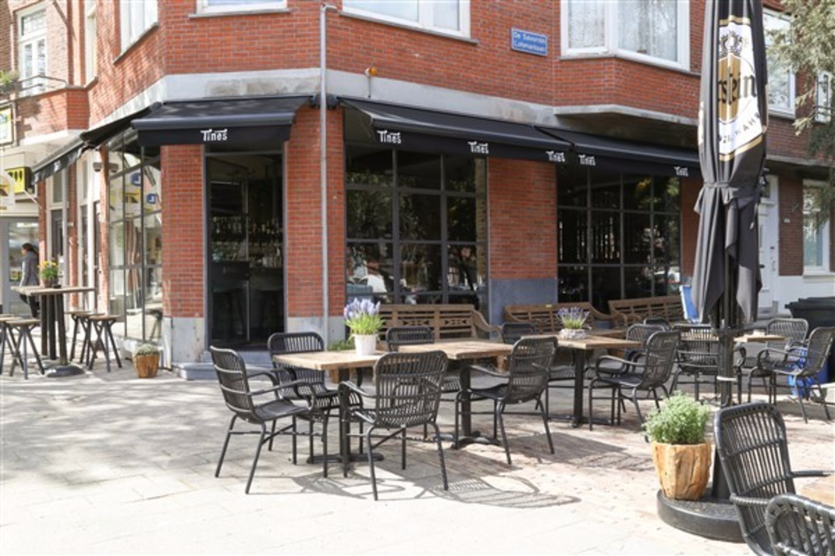 Brasserie Tines is open!