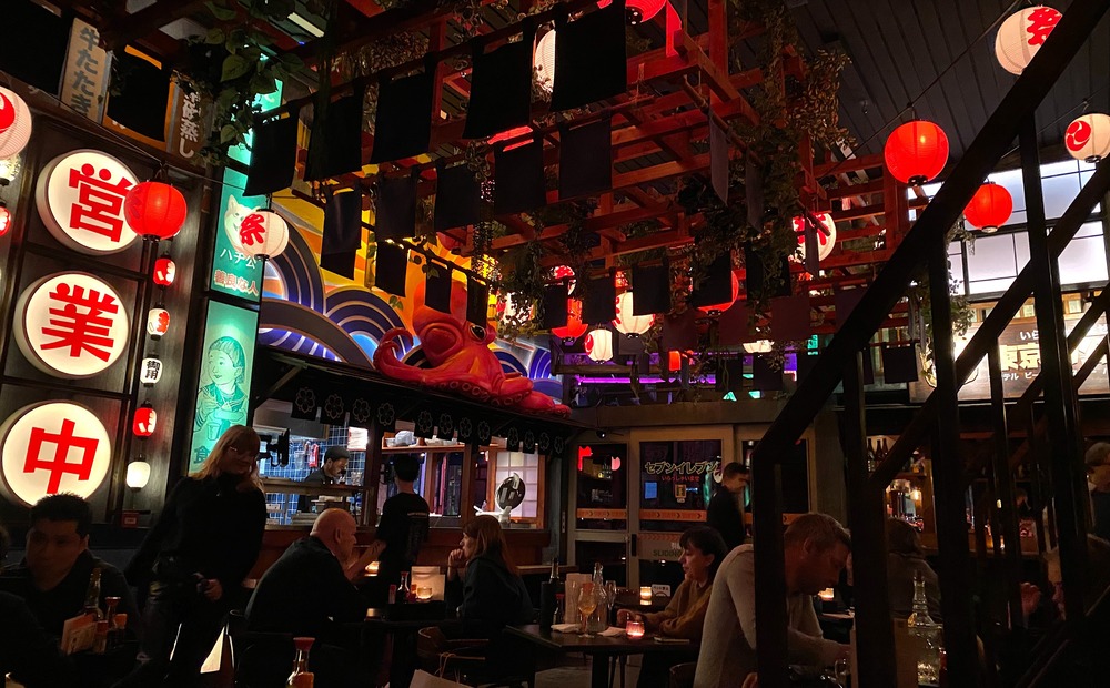 DUKI: een verstopte izakaya met geweldige cocktails en Japans streetfood