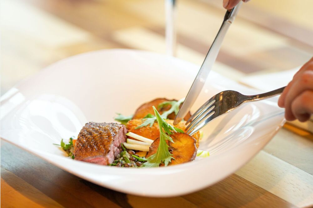 Nog snel naar The Green House voor het speciale bijenmenu