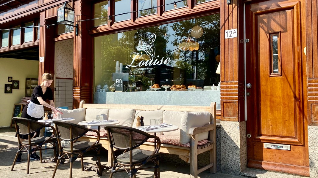 Louise Petit Déjeuner waar de Veerhaven