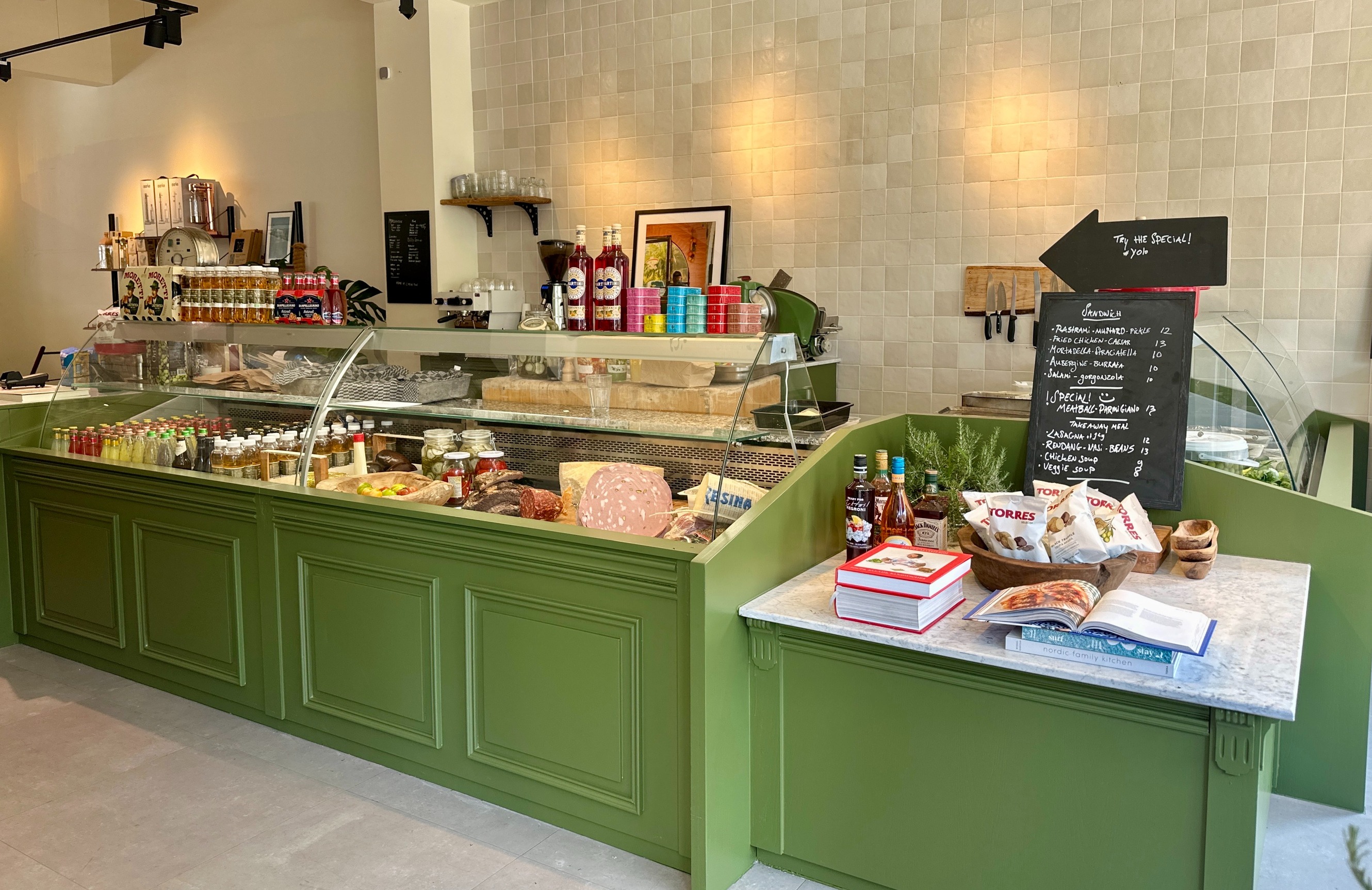 Lemon's Deli