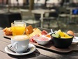 Ontbijt op terras de rechtbank utrecht - de Buik van Utrecht.JPG