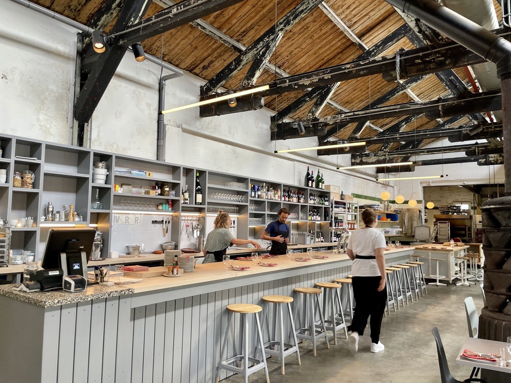 VRR in het voormalig Rosa & Rita is een bakkerij en een volwaardig restaurant