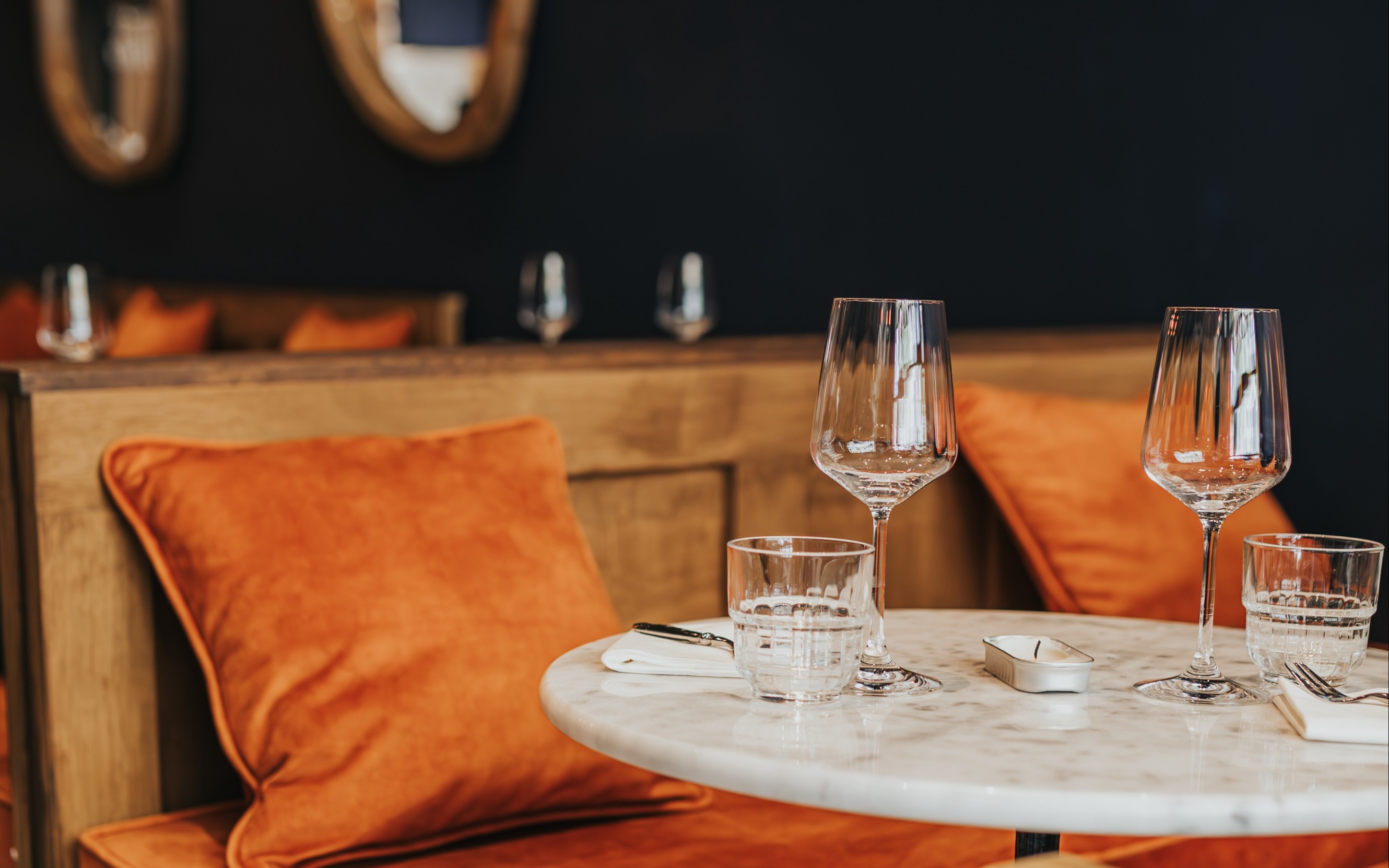 Vinostra Wine & Oysterbar