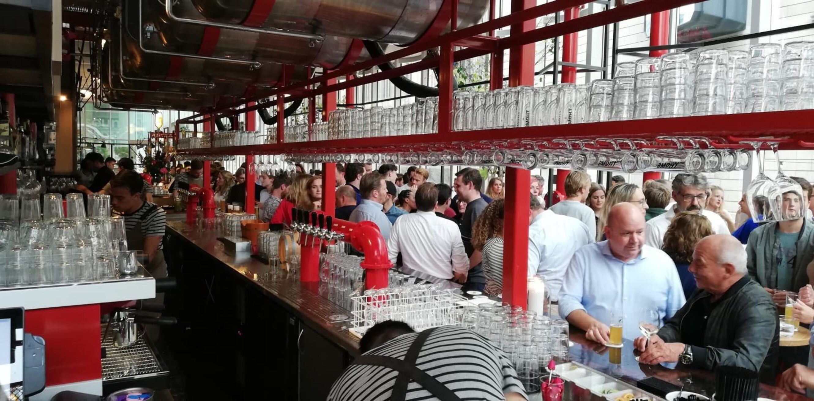 THOMS Stadsbrouwerij: laten we elke dag borrelen.
