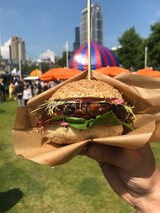 MALS Vegan Food & Music Festival en de Buik organiseren eerste vegan burger contest ooit