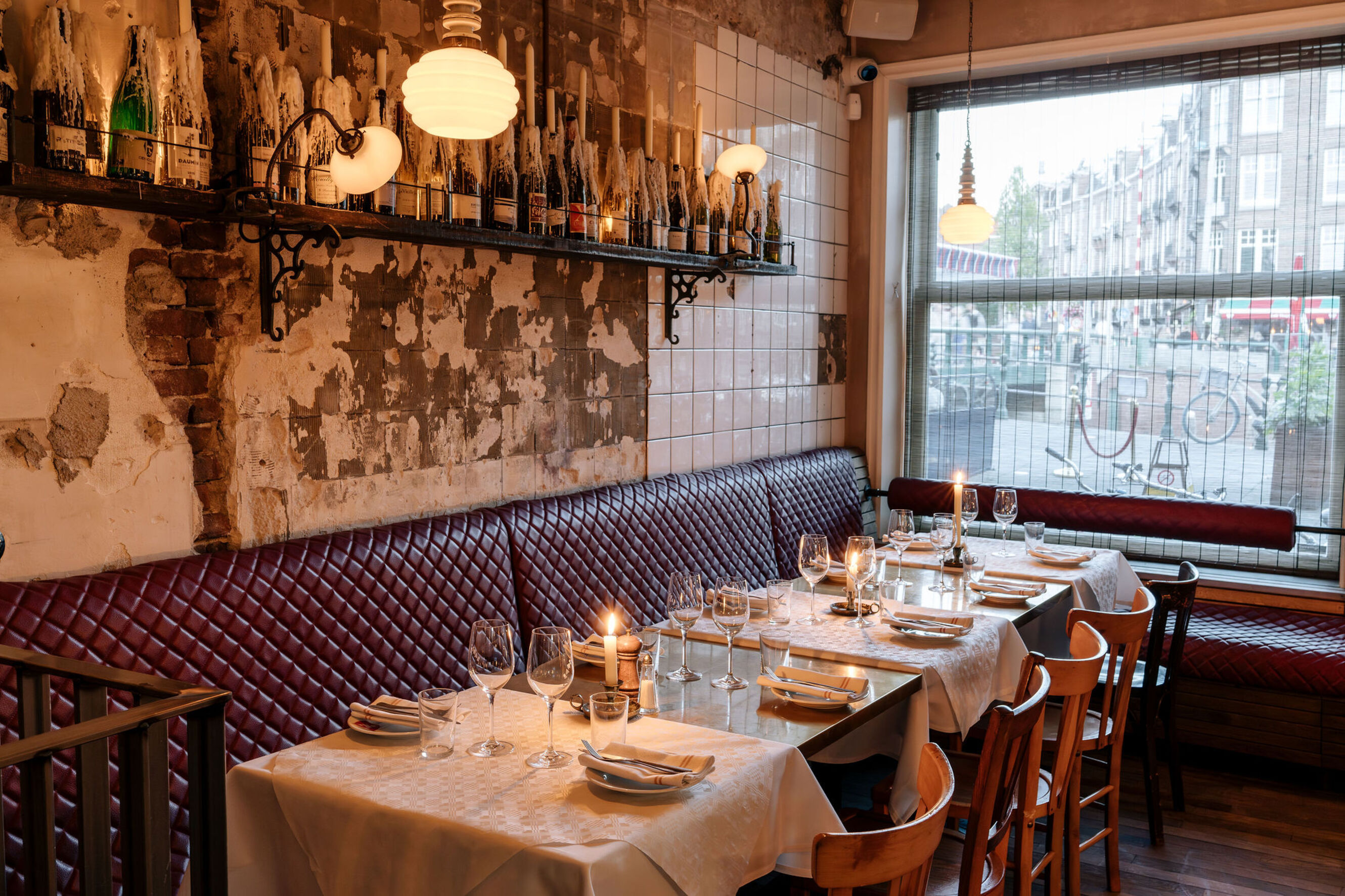 Le French Café West