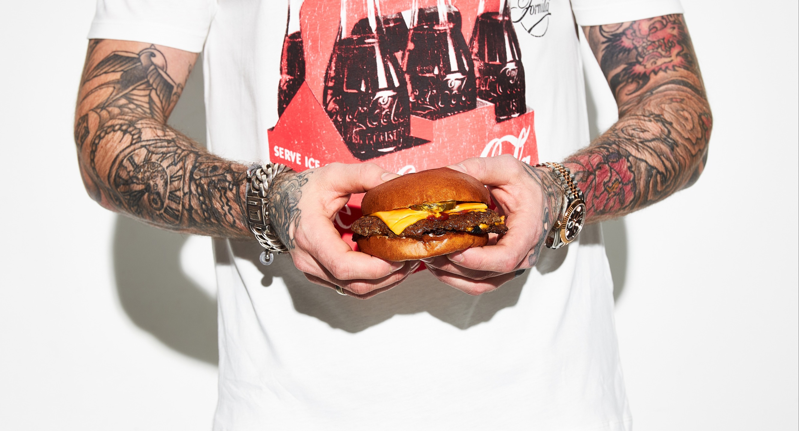 Diego Buik gaat nieuw avontuur aan met Smash Burgers op het Schouwburgplein