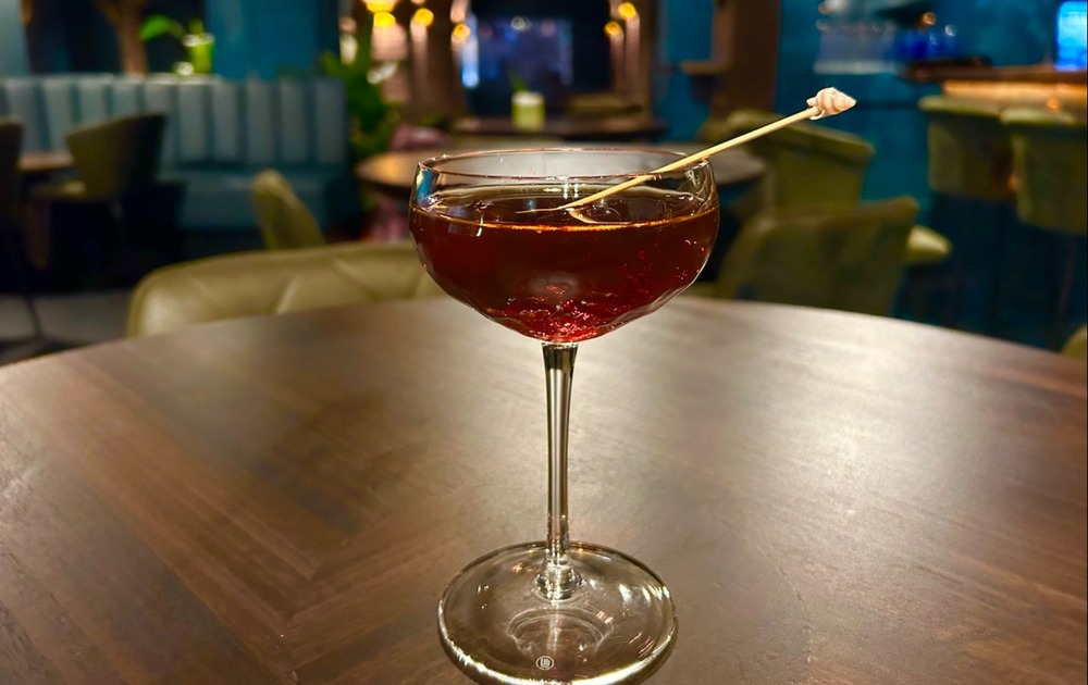 Fantasierijke cocktails en bites bij Belly Of The Beast