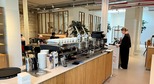 koffiehotel-man met bril koffie-debuikvanrotterdam
