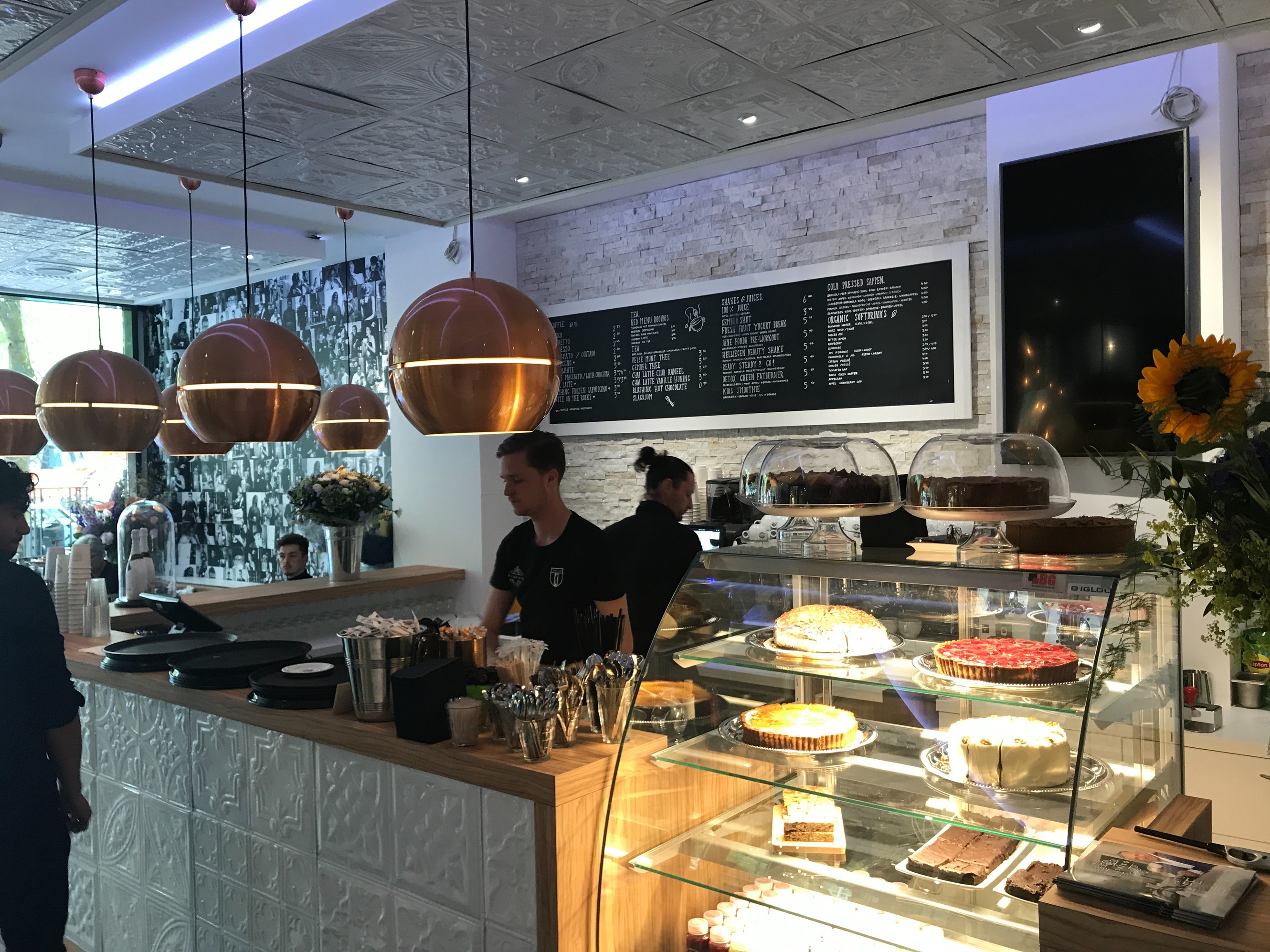 Bij Blushing kom je niet alleen voor Gordon