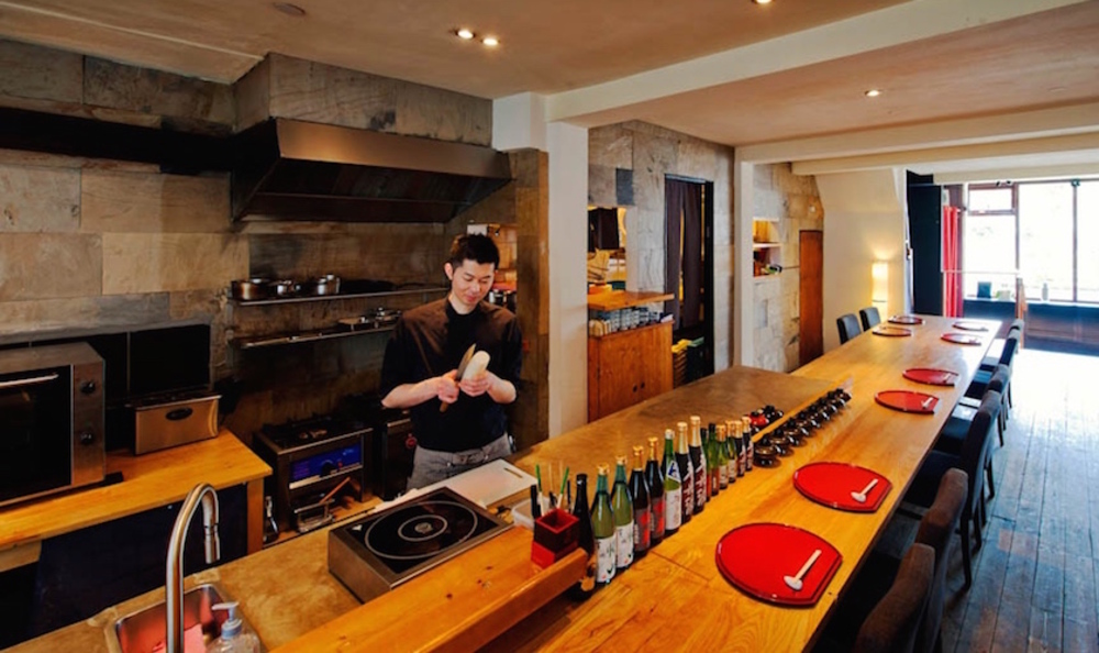 Moni en Peter kunnen eindelijk ook eens eten bij Yama