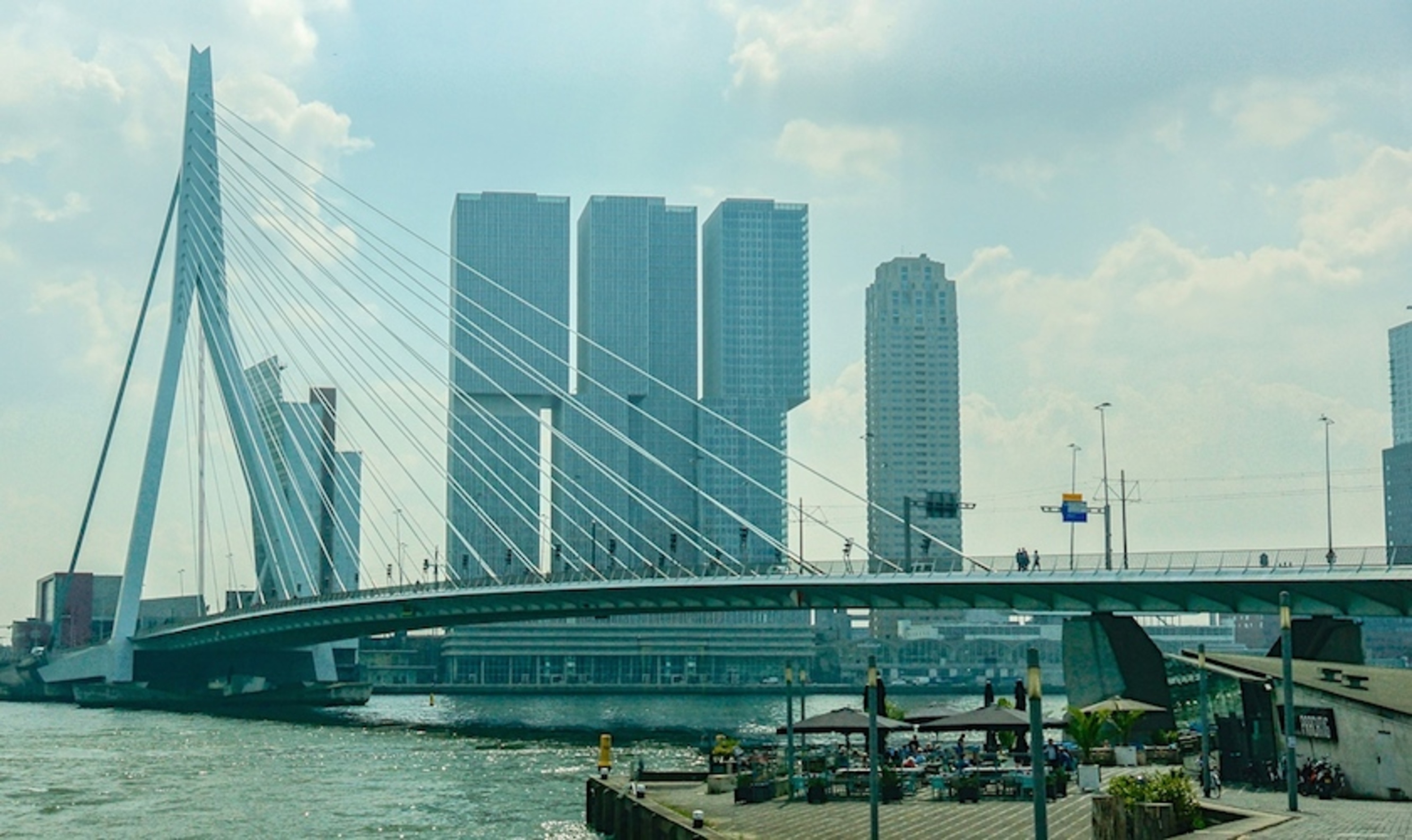 Zeven terrassen om lekker aan de Nieuwe Maas te zitten