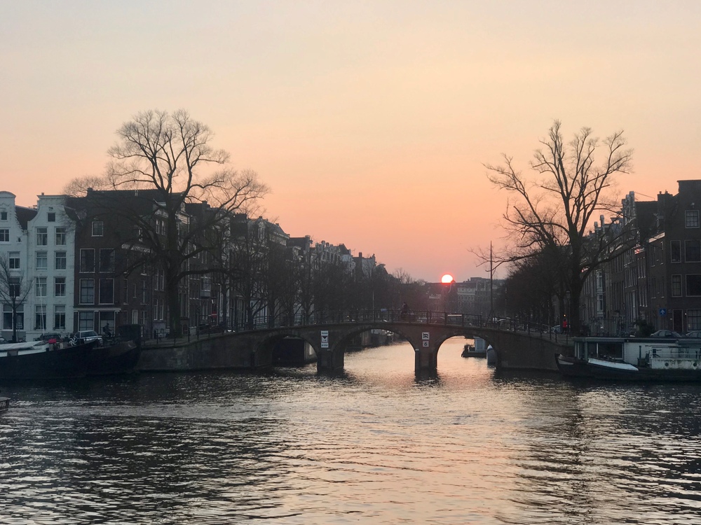 Over plekken, buurtjes, bevlogen chefs en de Buik van Amsterdam