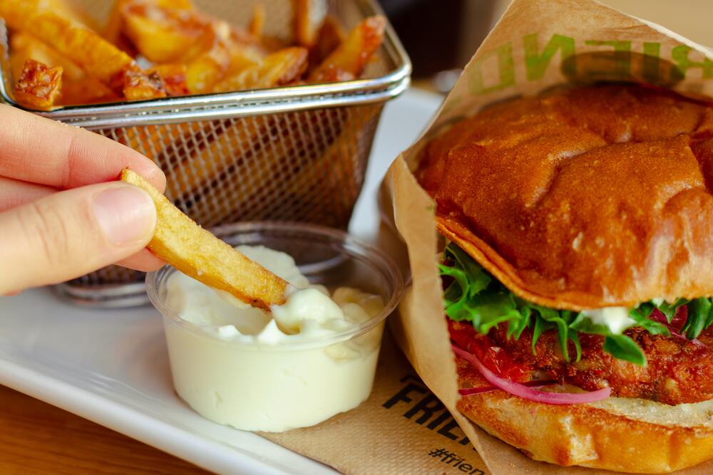 Hamburgers eten in de week zonder vlees is mogelijk bij deze restaurants