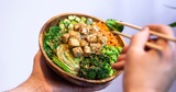 Hawaiipokebowl_pokebowltofu_debuikvanrotterdam.jpeg