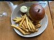 Boes en Beis burger en friet - de Buik van Amsterdam.jpg
