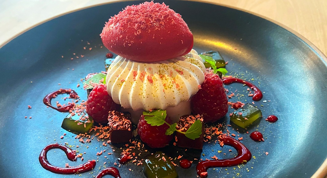 The Millèn* viert haar verjaardag met een feestelijk menu