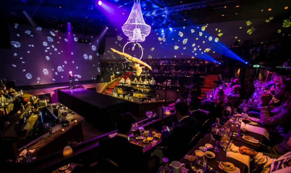 De dinnershow in Villa Thalia is een variété aan entertainment