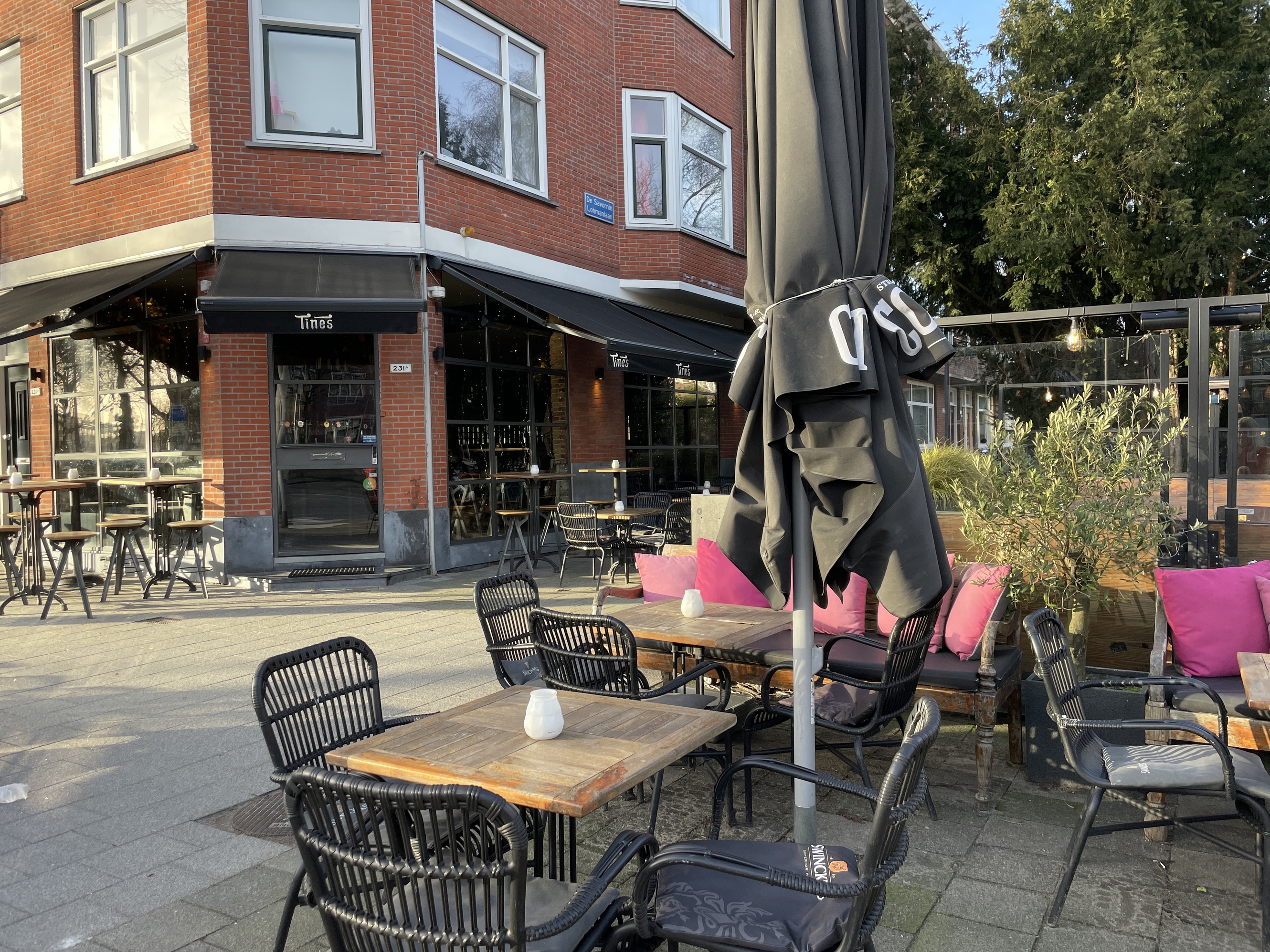 Nieuwe chef tovert buurtcafé Tines om tot culinaire hotspot