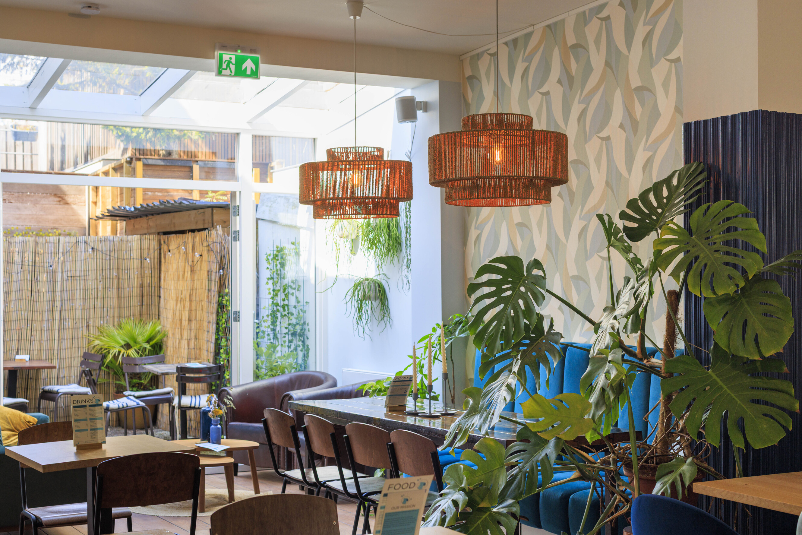 Blue Parrot Lunchroom