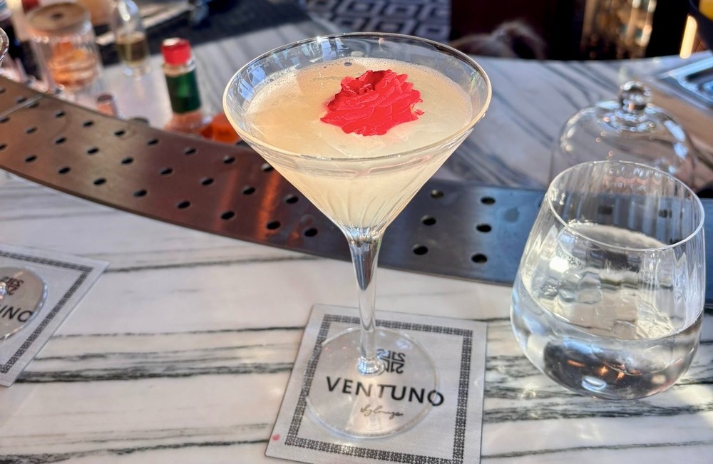 Speakeasy? Ventuno gaat voor luid