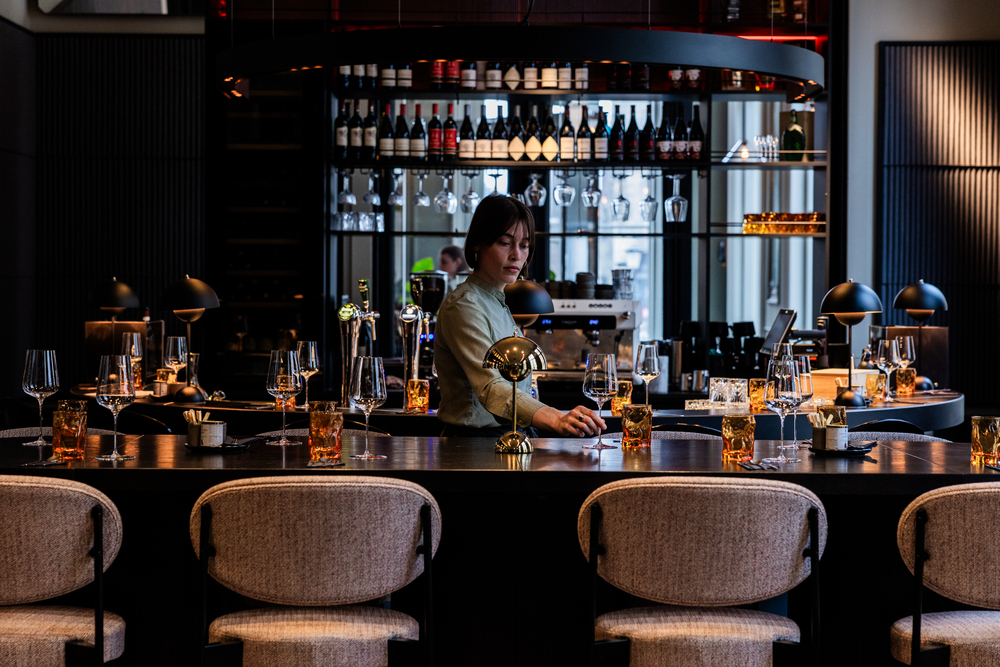 “Wijnen, wijnen, wijnen” bij Wijnbar Hemel & Aarde