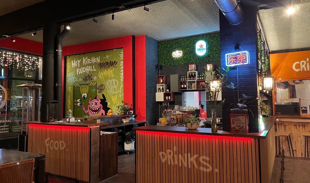 HOY Kitchen - Asian Food Court verrijkt Rotterdam met Aziatische smaken
