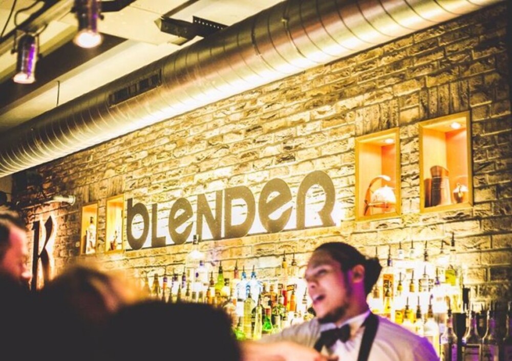 Meisjes aan de Maas gaan op stap: Cocktails bij Blender