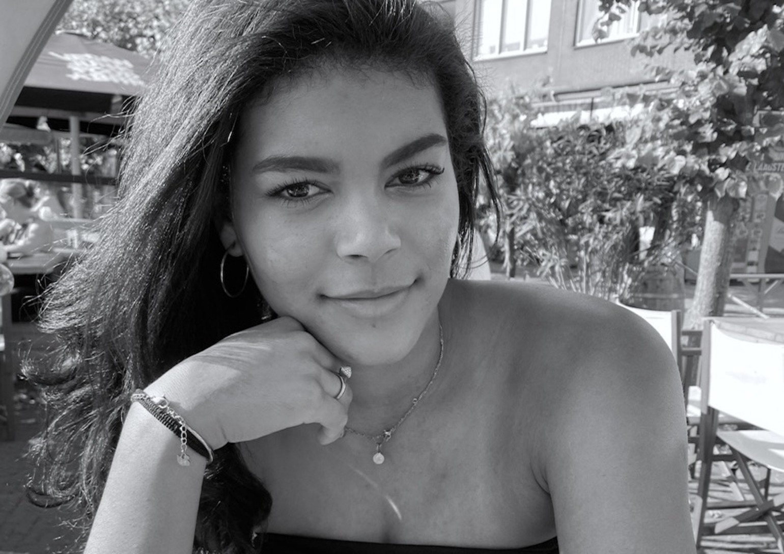Querida Essed<