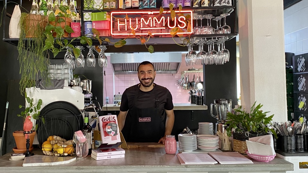 Op de Arabische koffie bij Bilal Al Mashta, restaurateur en schrijver