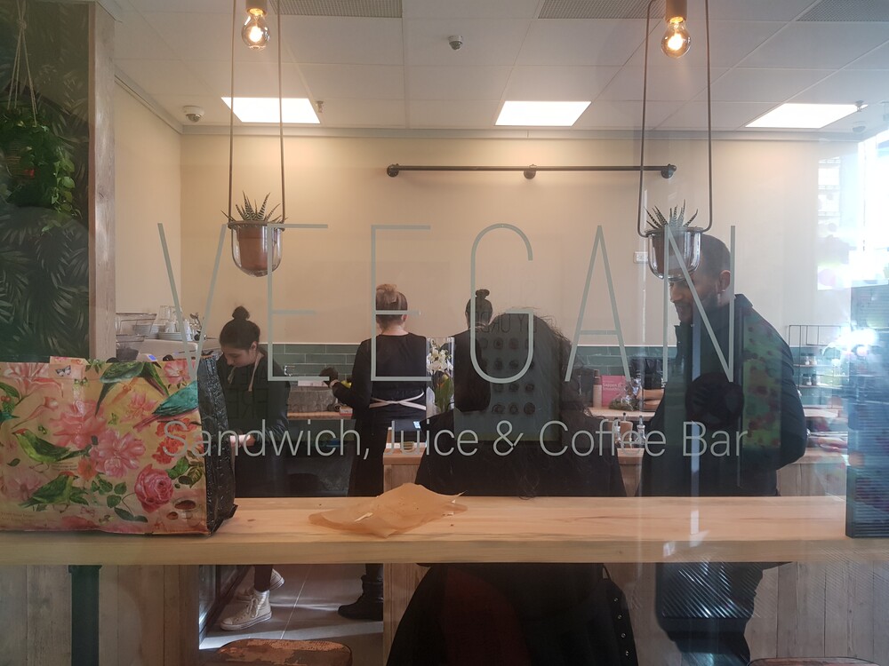 Pannenkoekenbakker maakt plaats voor Veegan: een nieuwe vegan foodbar bij Central Plaza