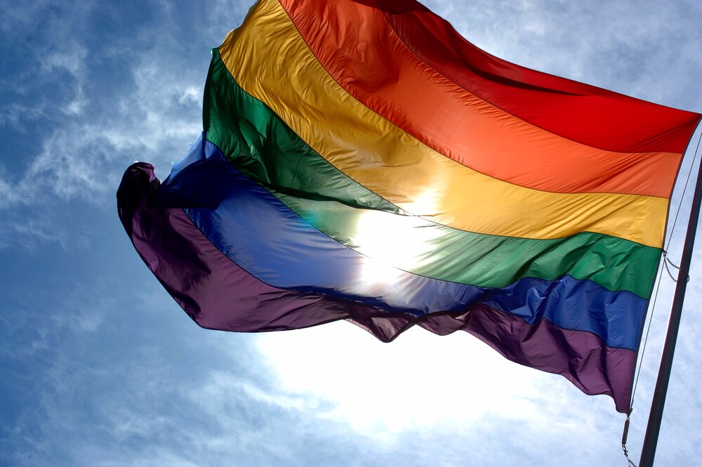 De vlag uit: Coming-Out dag en diversiteit in de Rotterdamse horeca