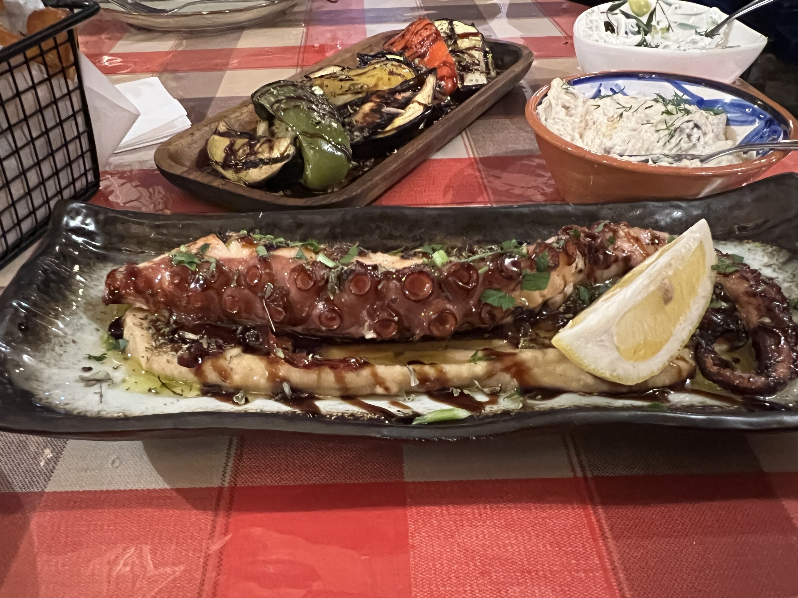 Taverna Ouzomezes