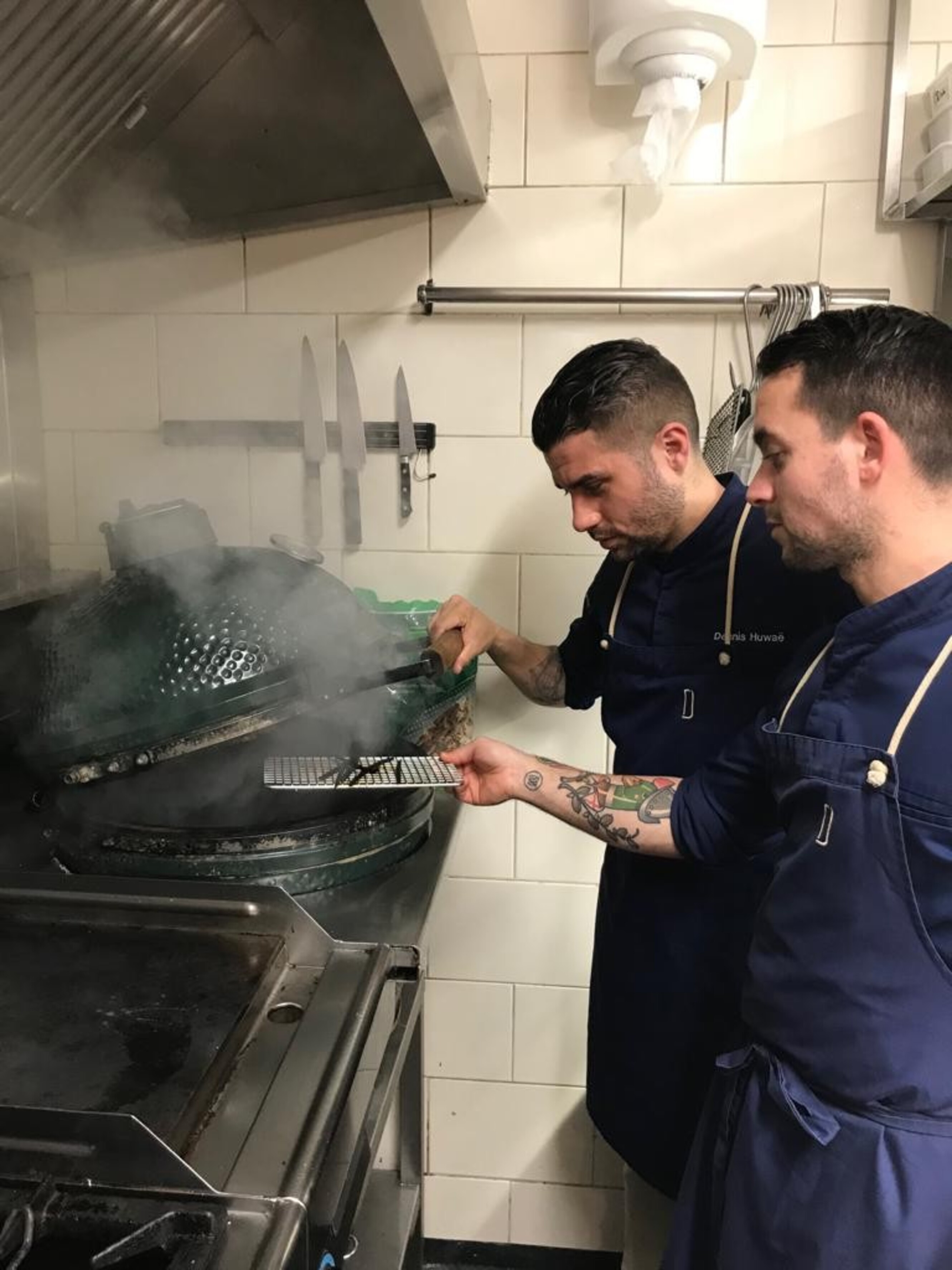 Een kijkje buiten de keuken van Dennis Huwaë