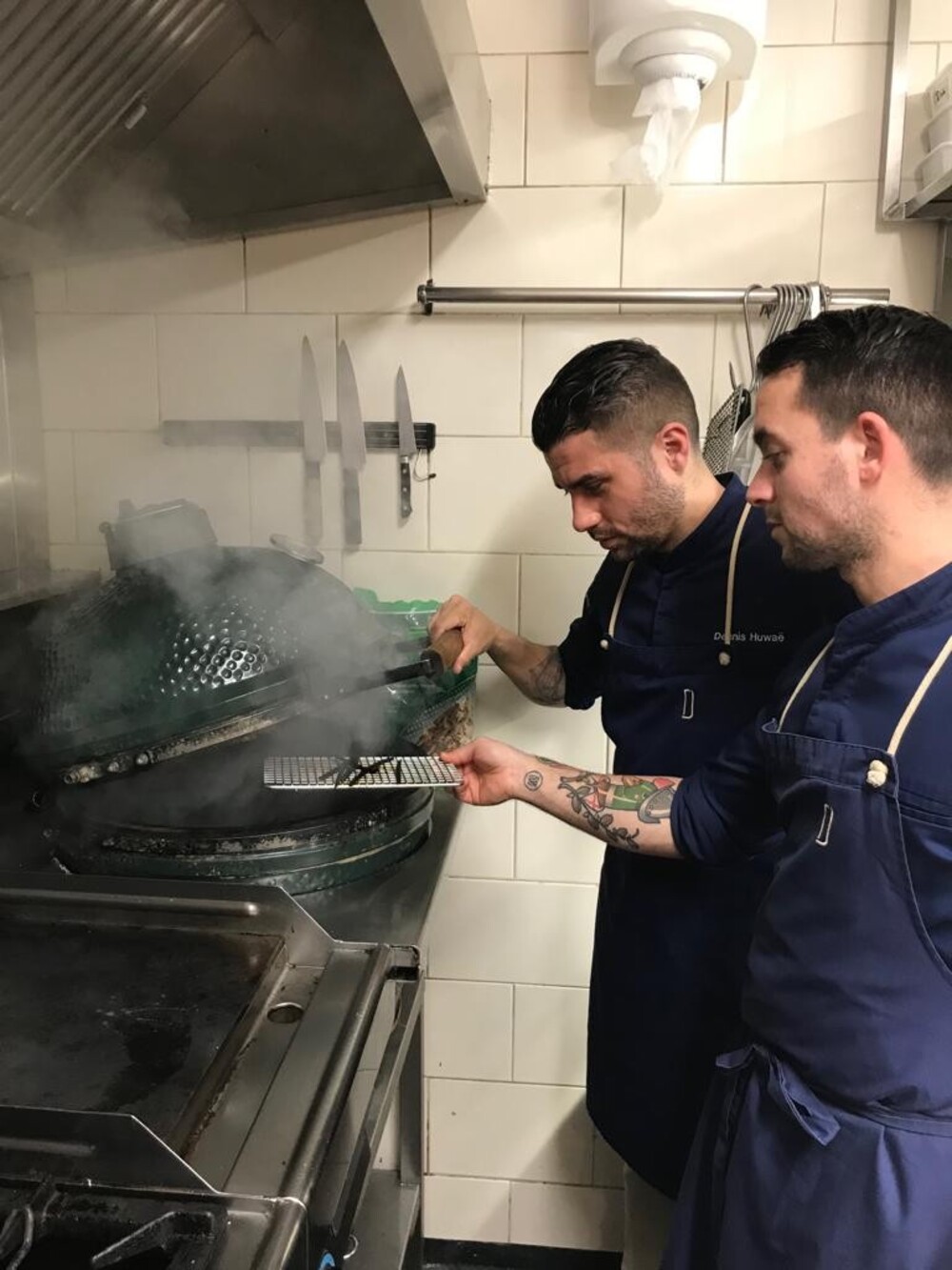 Een kijkje buiten de keuken van Dennis Huwaë