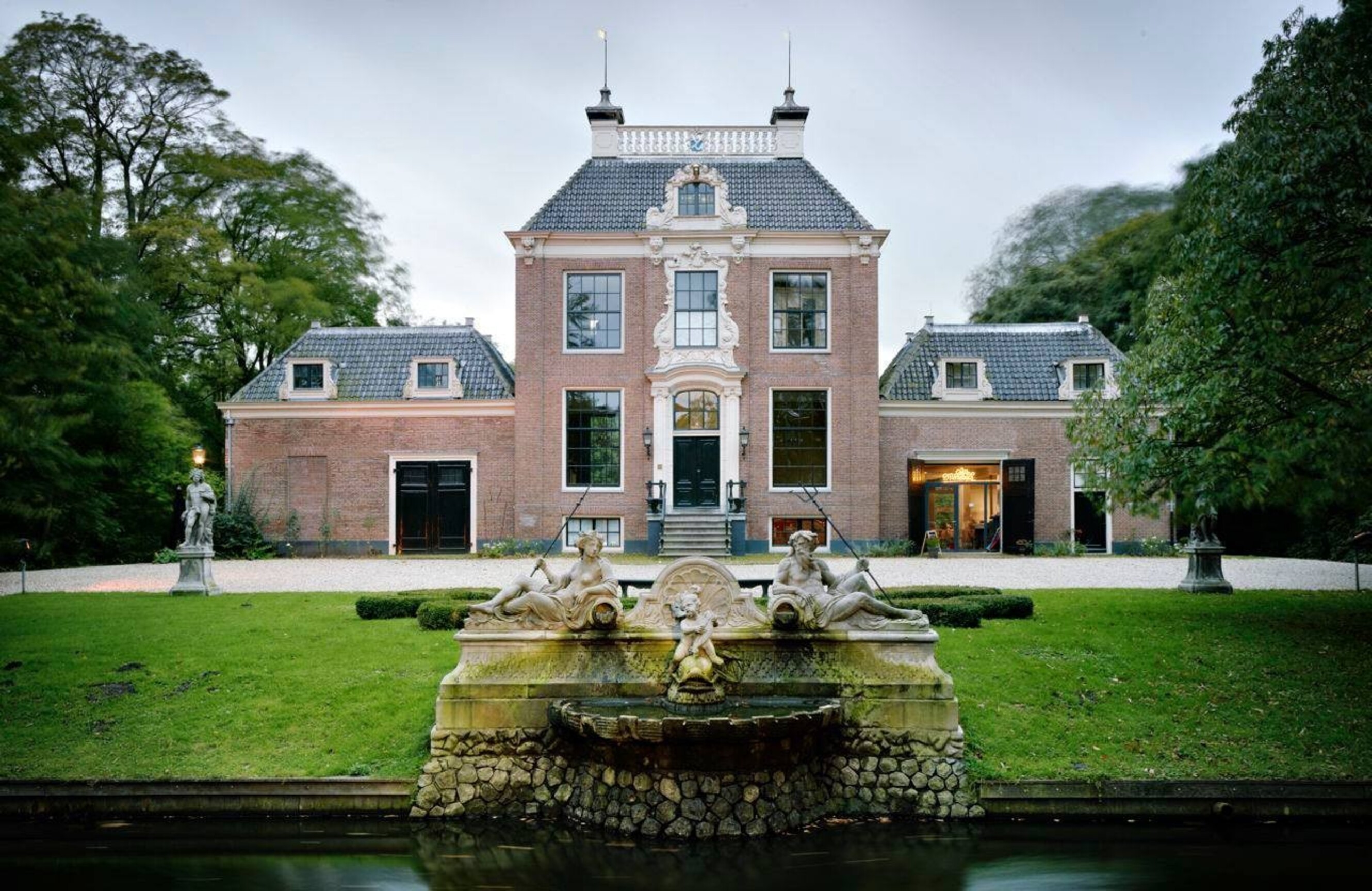 Van adel over de vloer tot edelherten op je bord: een terugblik op tien jaar restaurant Merkelbach