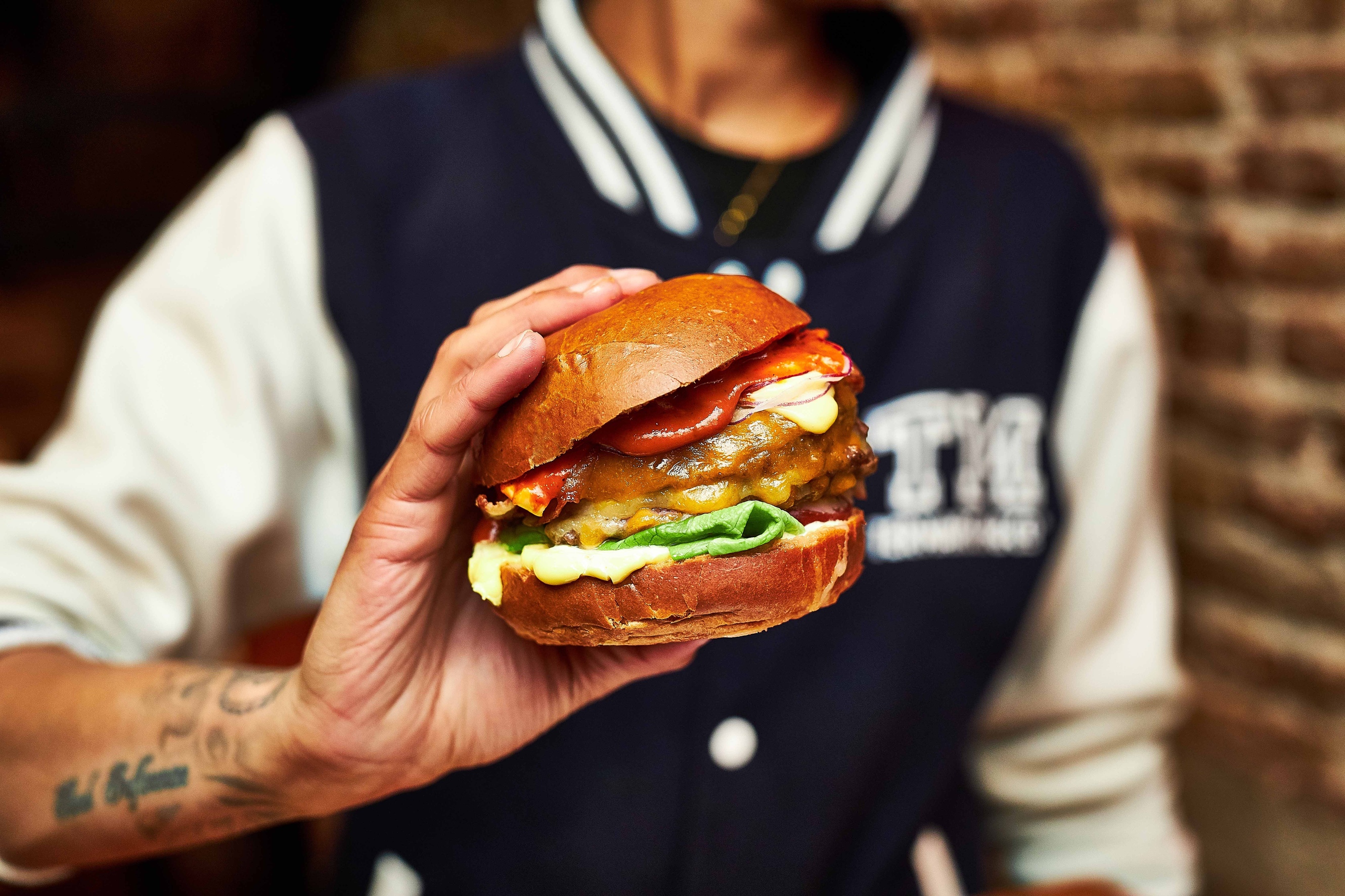 Plan maar vast een hamburgeravond: Ter Marsch & Co Amsterdam gaat in mei weer open