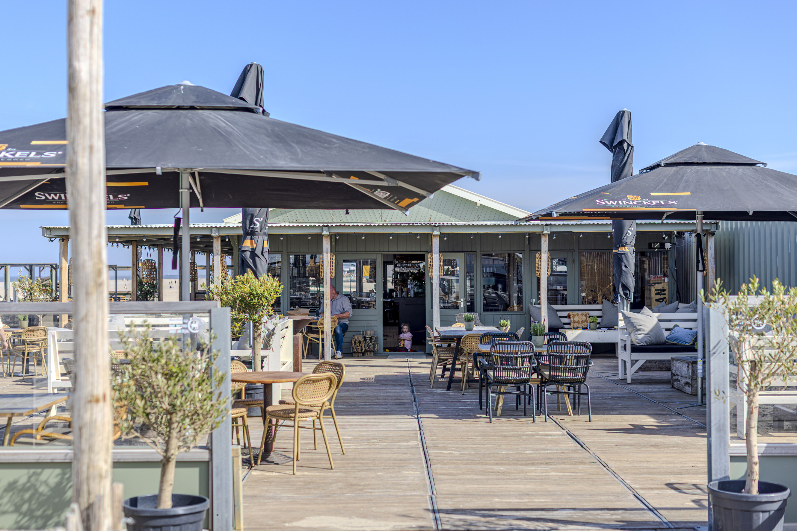 Beachclub ZEN is waar alles samenkomt: ‘Een geluksmomentje aan zee’