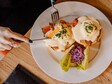 Cafe Erasmus - eggs benedict - de buik van rotterdam.jpg